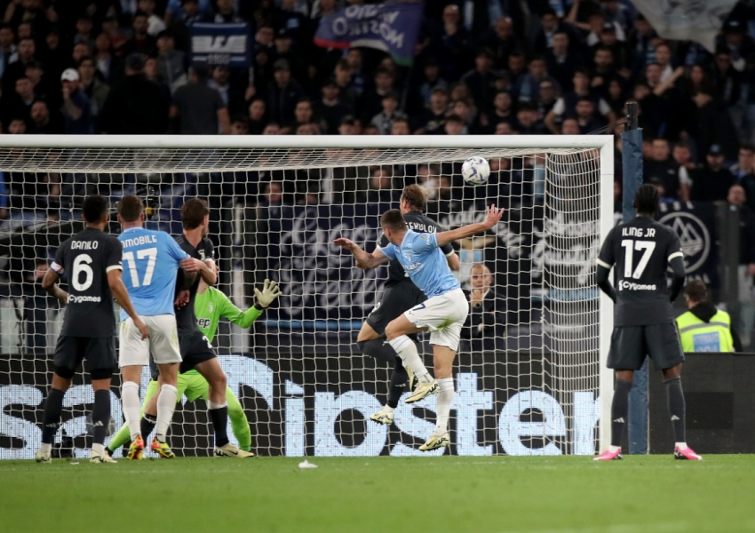 Serie A Round 31: AC Milan's Goalkeeper Haunted by Past, New Coaches Shine in Rome-2